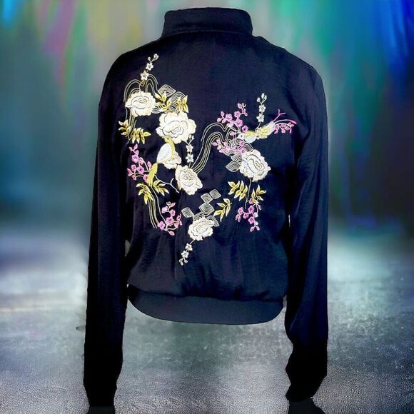 Jennifer Lopez Jackets & Blazers - Jennifer Lopez black floral embroidery sequins jacket